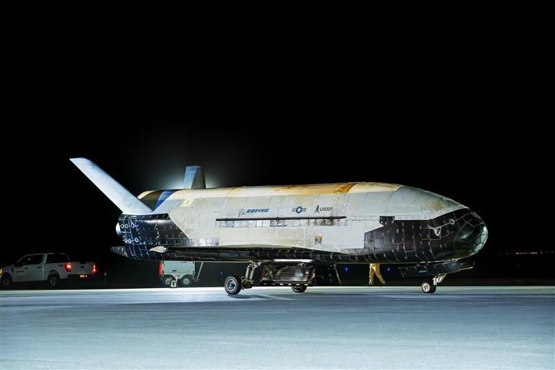 波音X - 37B即将执行任务测试卫星间激光通信