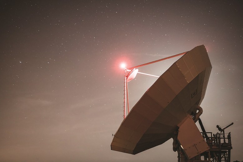 Eutelsat地面基础设施出售交易流产