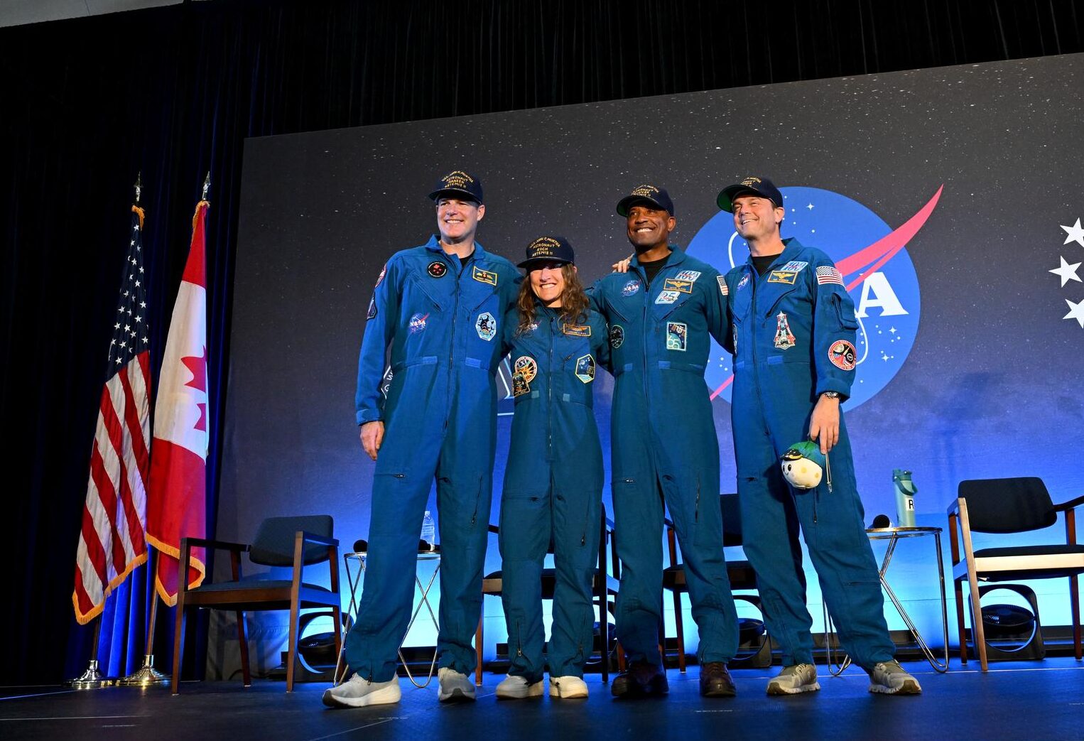 阿尔忒弥斯II号机组完成历史性月球飞越任务